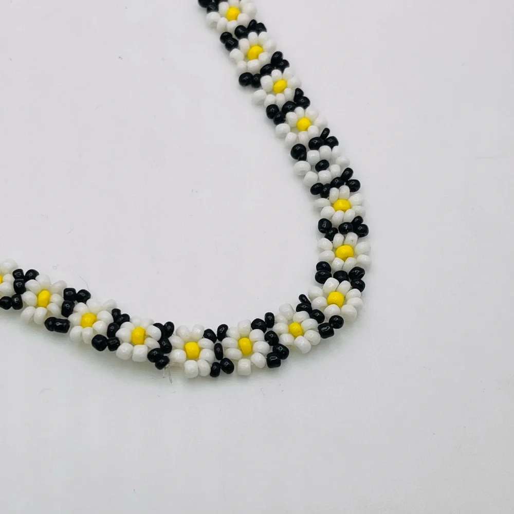 Cute Handcrafted Seed Bead Daisy Necklace White Yellow Black Hippie Boho Vibe